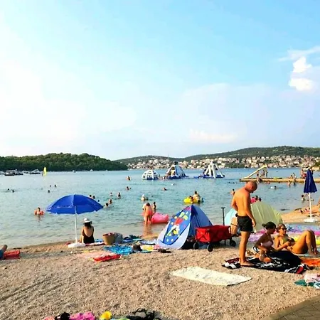 Mobile Di Mare Iii Campsite Jezera