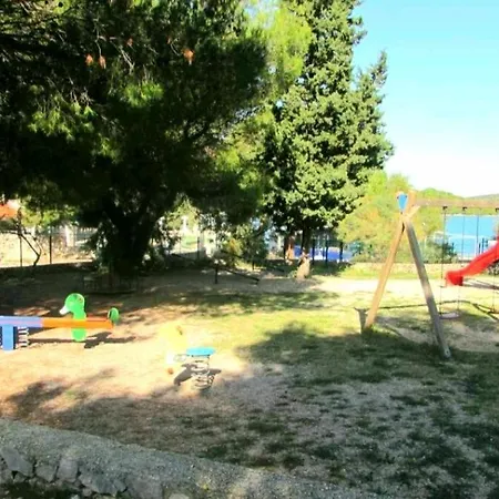 Campsite Mobile Di Mare Iii 4*